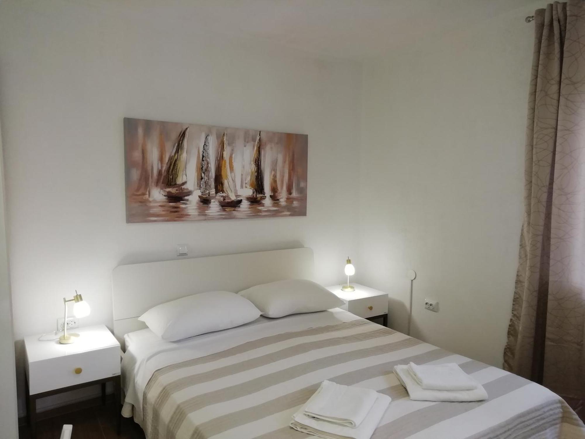 Apartments Valentina-B Nin Eksteriør billede