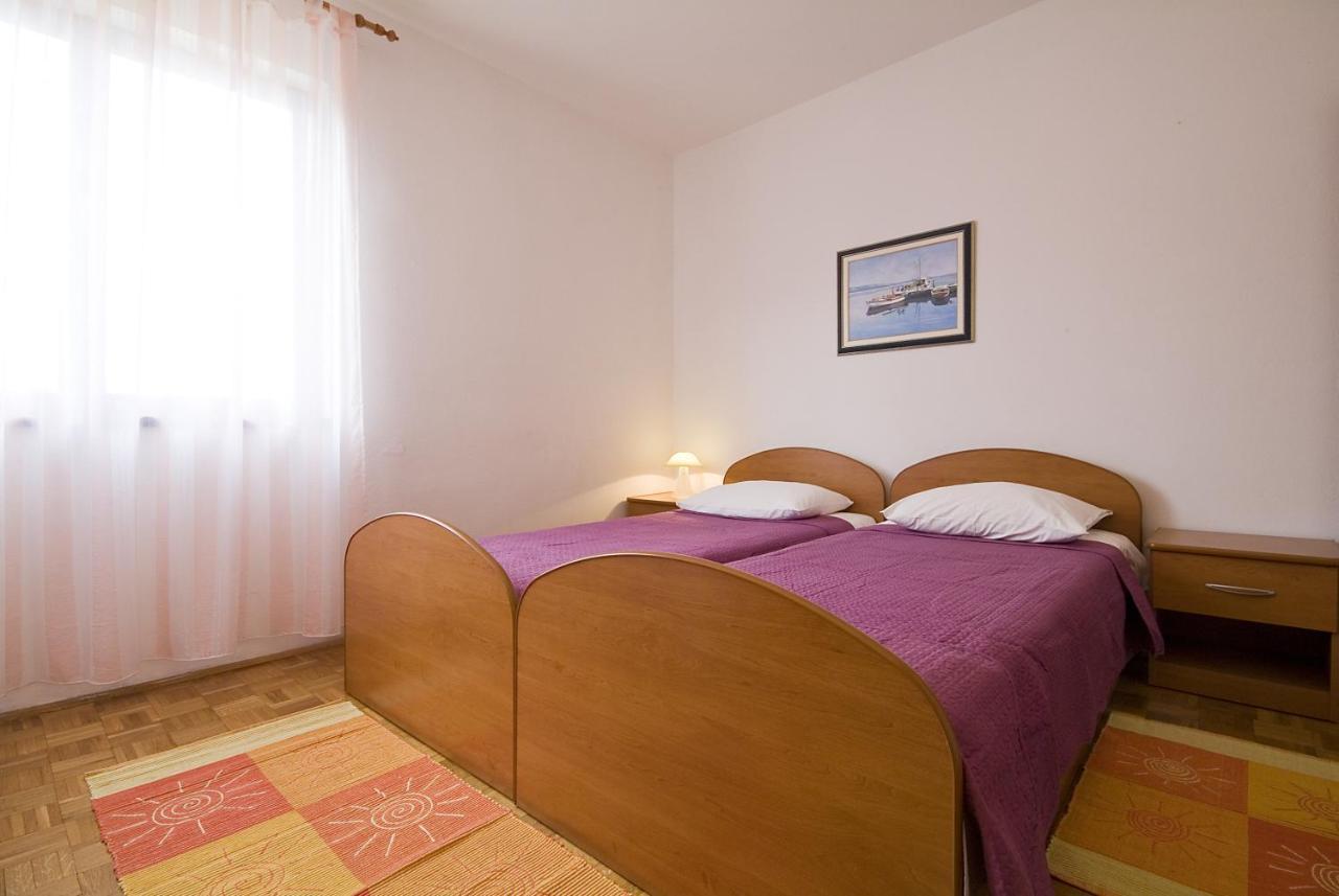 Apartments Valentina-B Nin Eksteriør billede